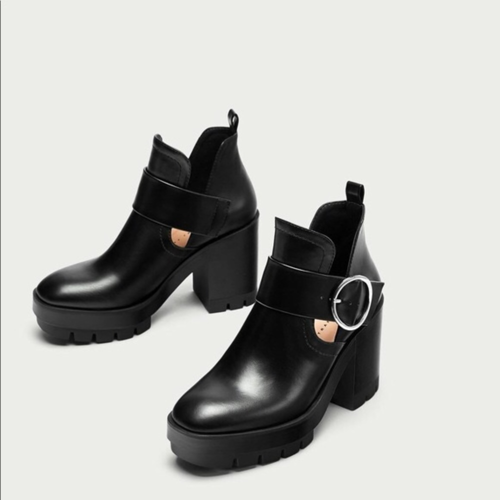 Zara US 8 UK 39 silver Buckle Chunky Bootie